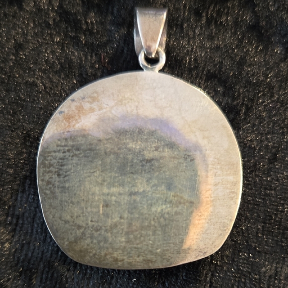 Source Unknown Silver Sand Dollar Pendant - Picture 2 of 7